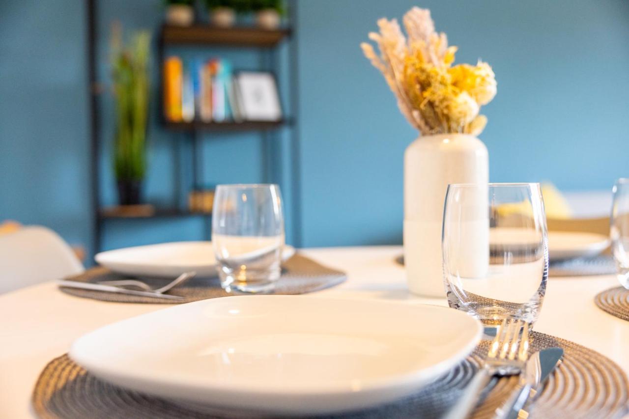 אוגסבורג E&K Living - Design Apartment - 2 Bedrooms - Kitchen - Free Parking מראה חיצוני תמונה